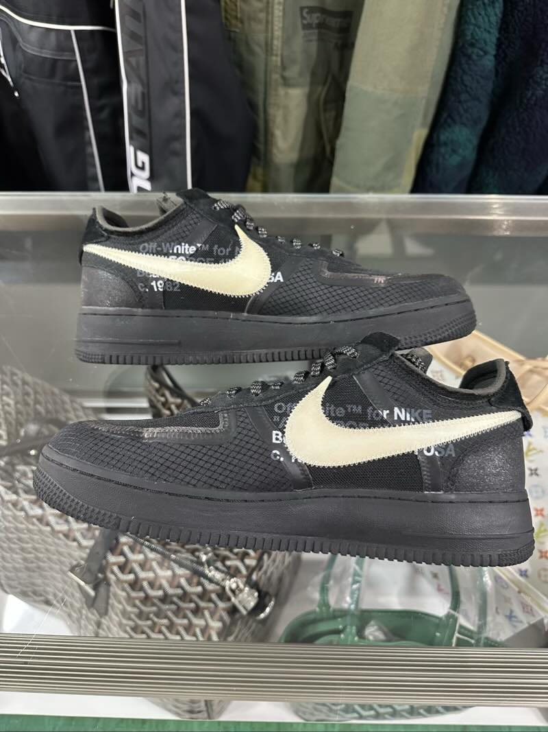 Nike Air Force 1 Low Off-White Black White - Pre-Owned Size 10.5 (No original box)
