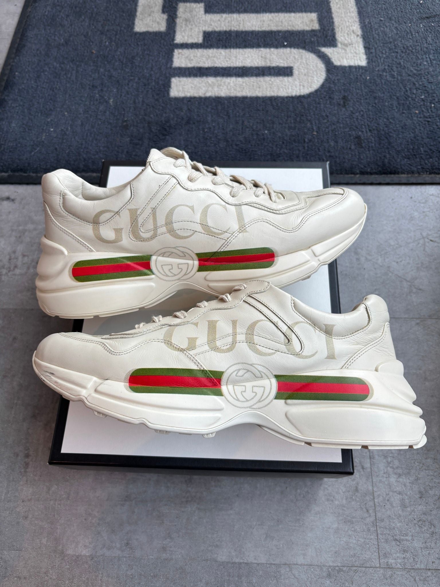 Gucci Rhyton Vintage Logo - Pre-Owned Size G12/US13