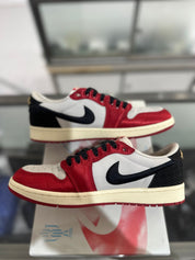 Jordan 1 Retro Low OG SP Trophy Room Away - Pre-Owned Size 8.5