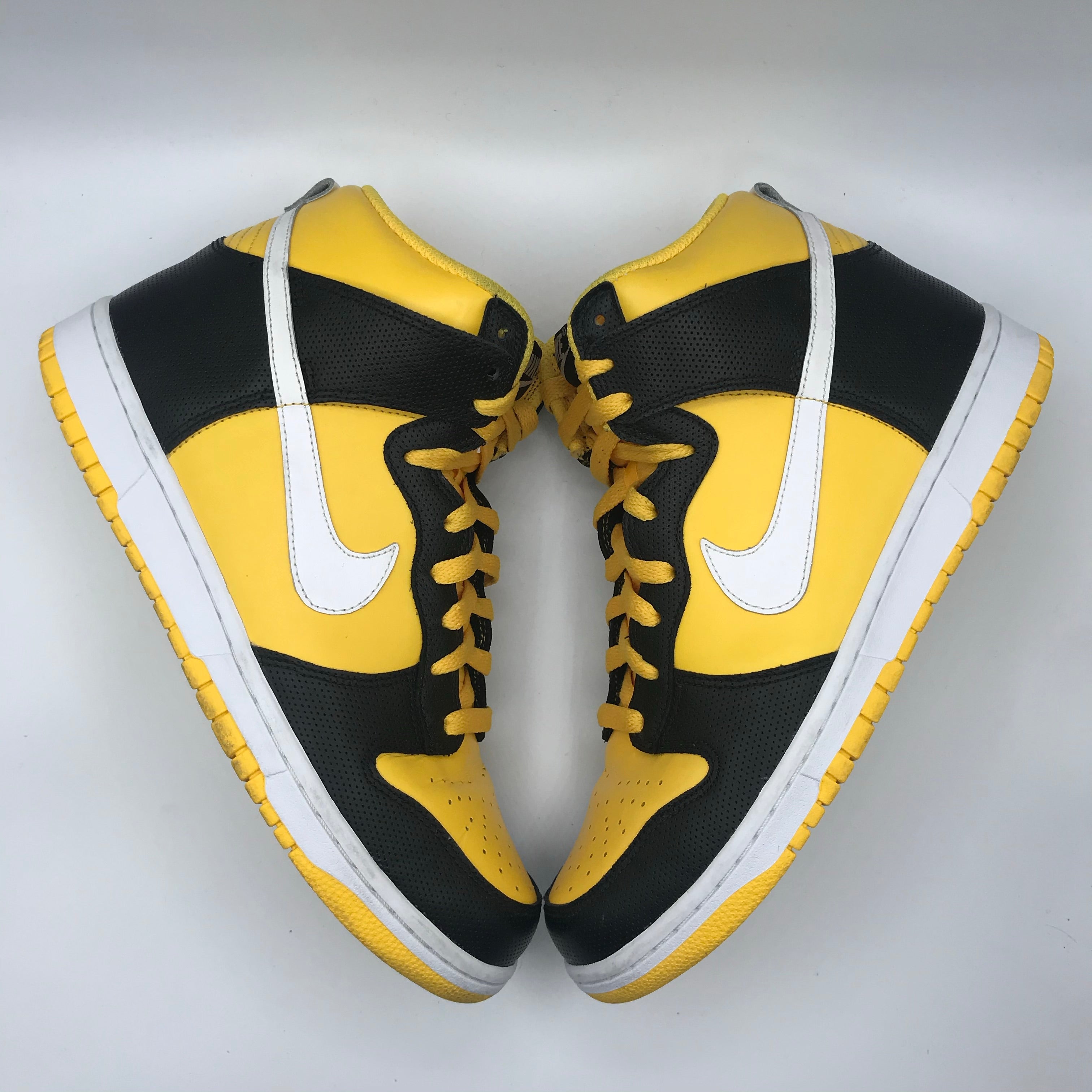 Nike Dunk High Varsity Maize White - Pre-Owned Size 9