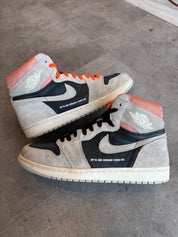 Jordan 1 Retro High Neutral Grey Hyper Crimson - Pre-Owned Size 10 (No original box)