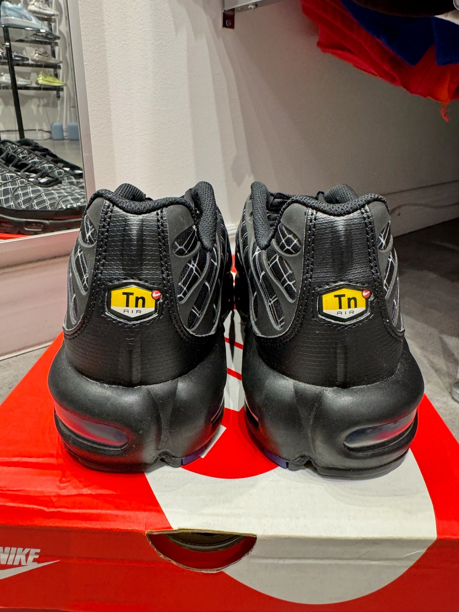 Nike Air Max Plus France (Preowned)