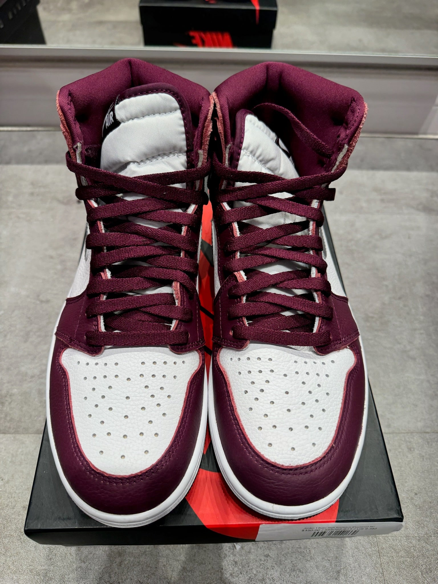 Jordan 1 Retro High Bordeaux (Preowned Size 9.5)