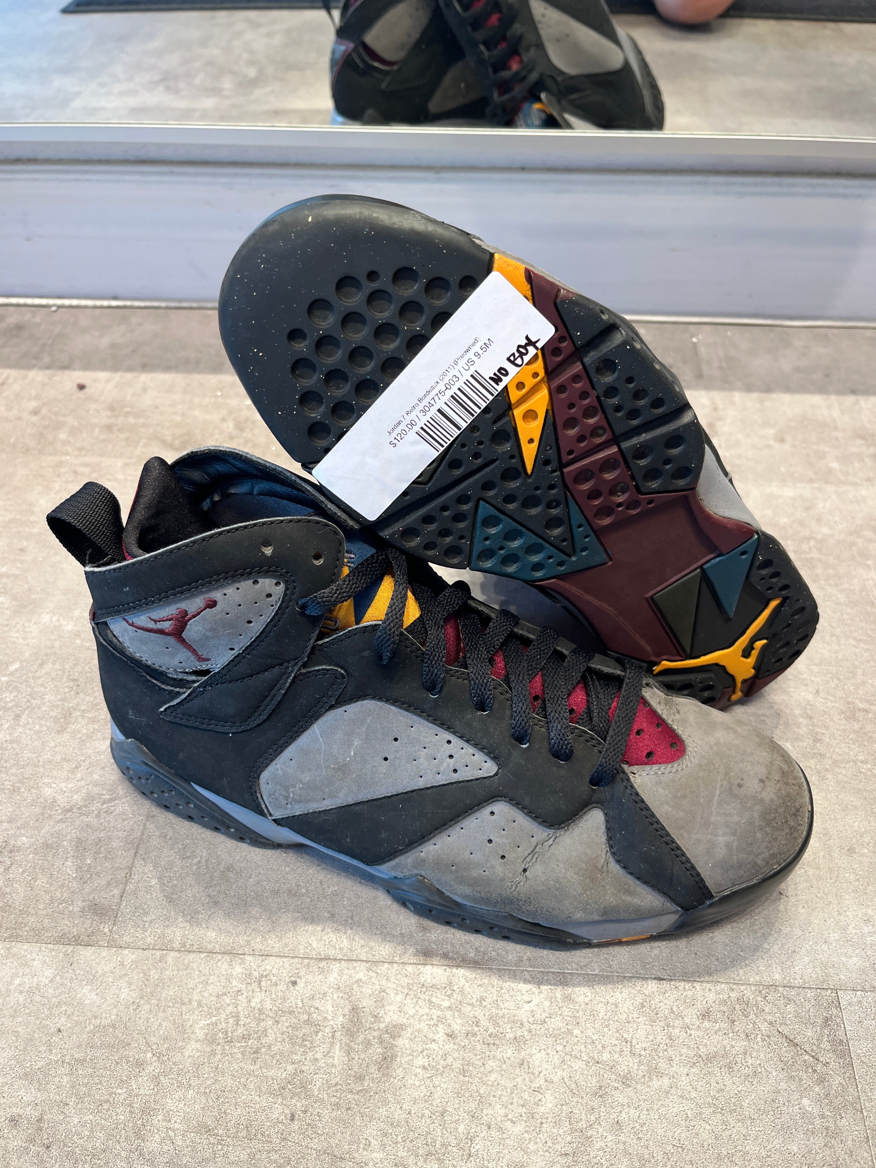 Jordan 7 Retro Bordeaux (2011) (Preowned)