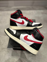 Jordan 1 High Black Gym Red (GS) (Preowned Size 5Y)