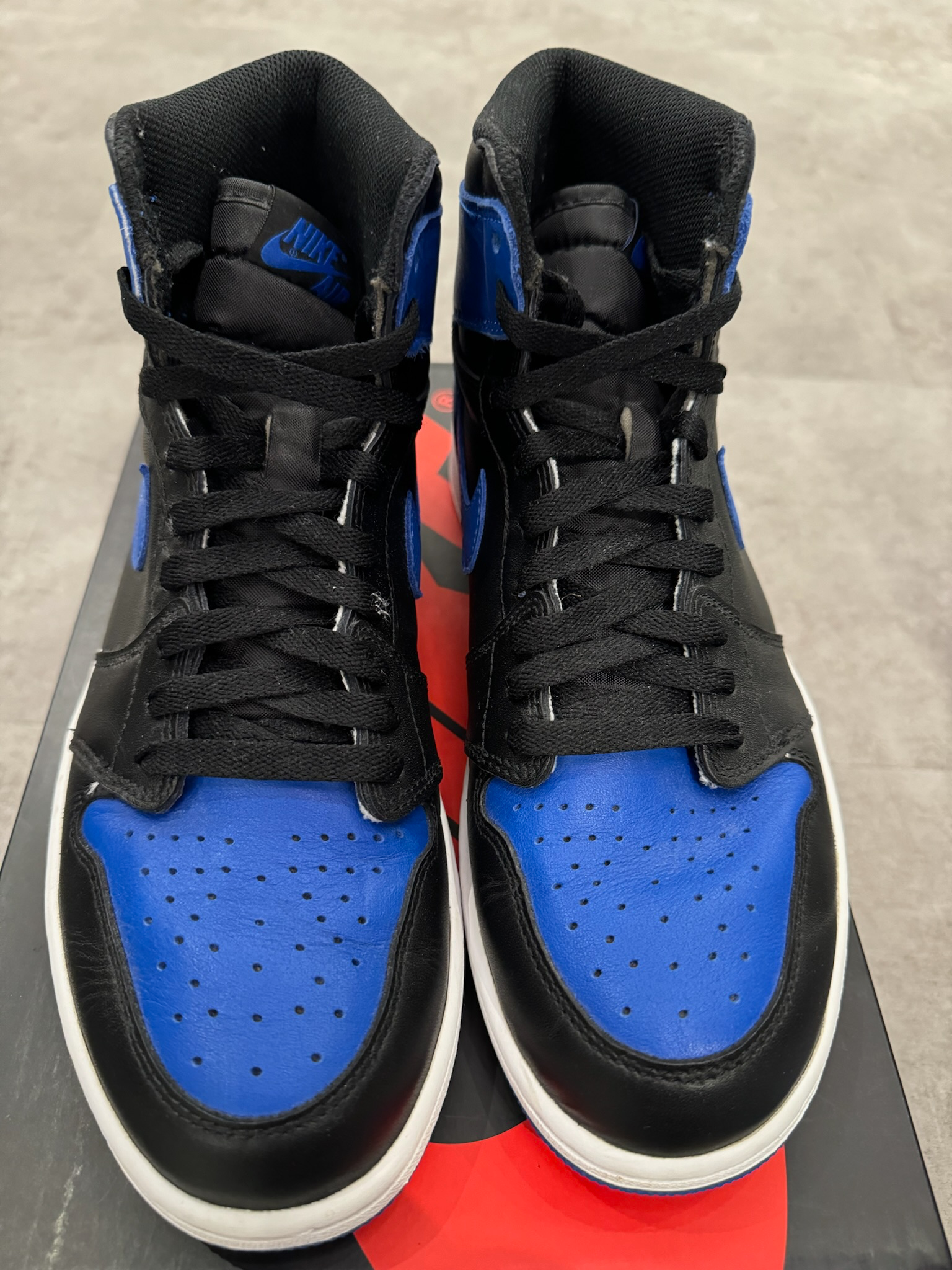 Jordan 1 Retro High Royal (2017) (Preowned SIze 10)