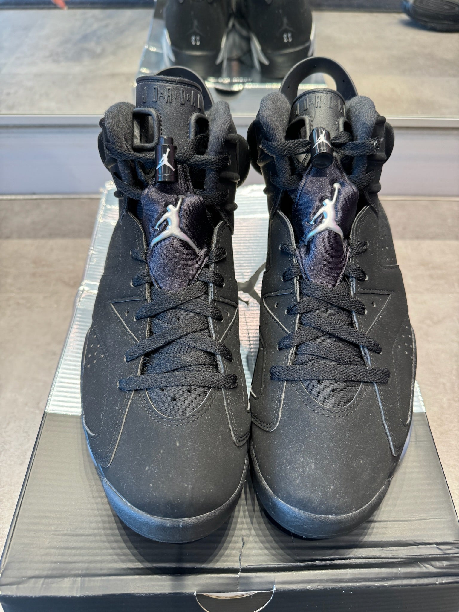 Jordan 6 Retro Chrome Metallic Silver - Pre-Owned Size 9.5