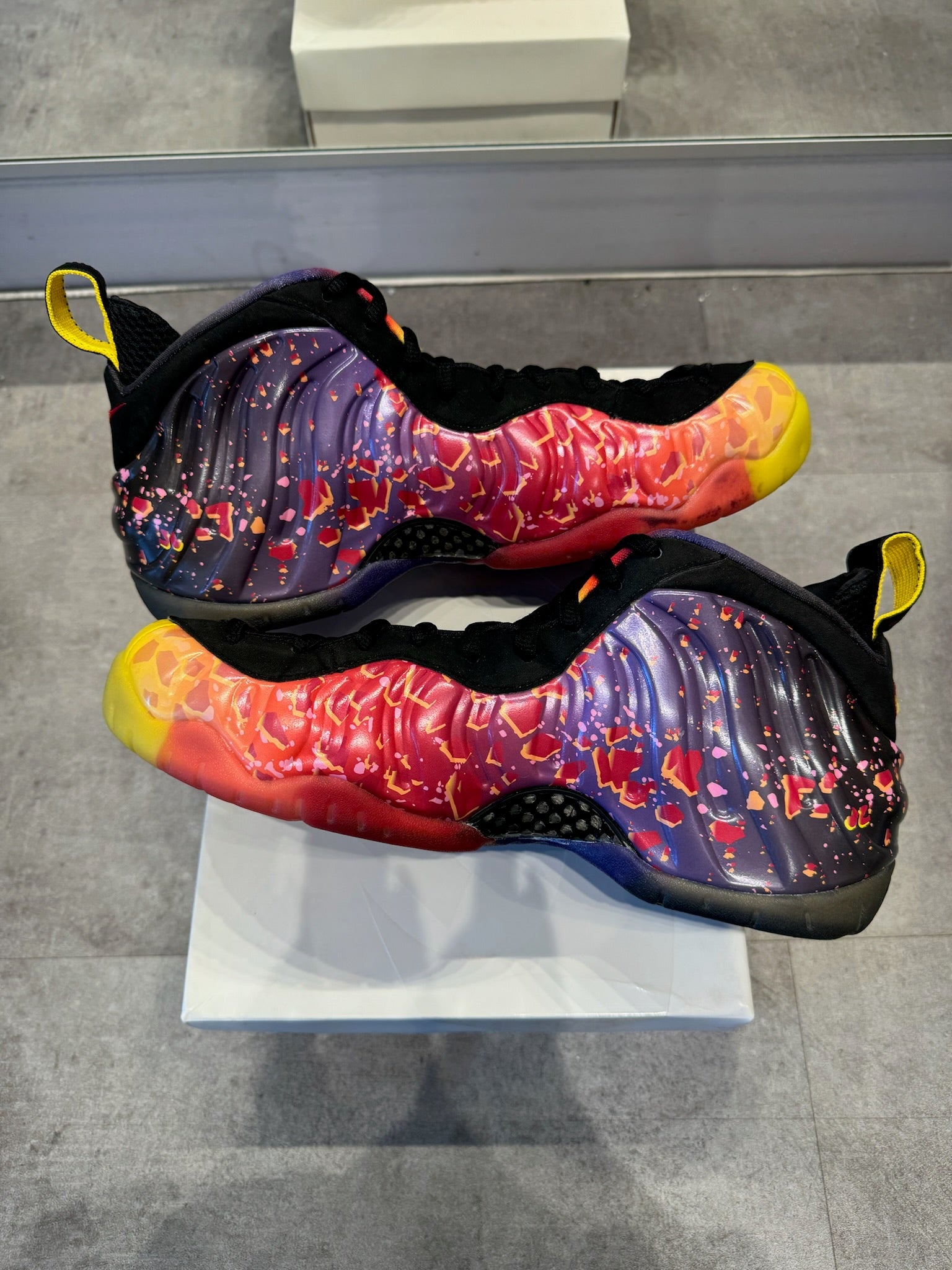 Nike Air Foamposite One Area 72 Asteroid (Preowned)