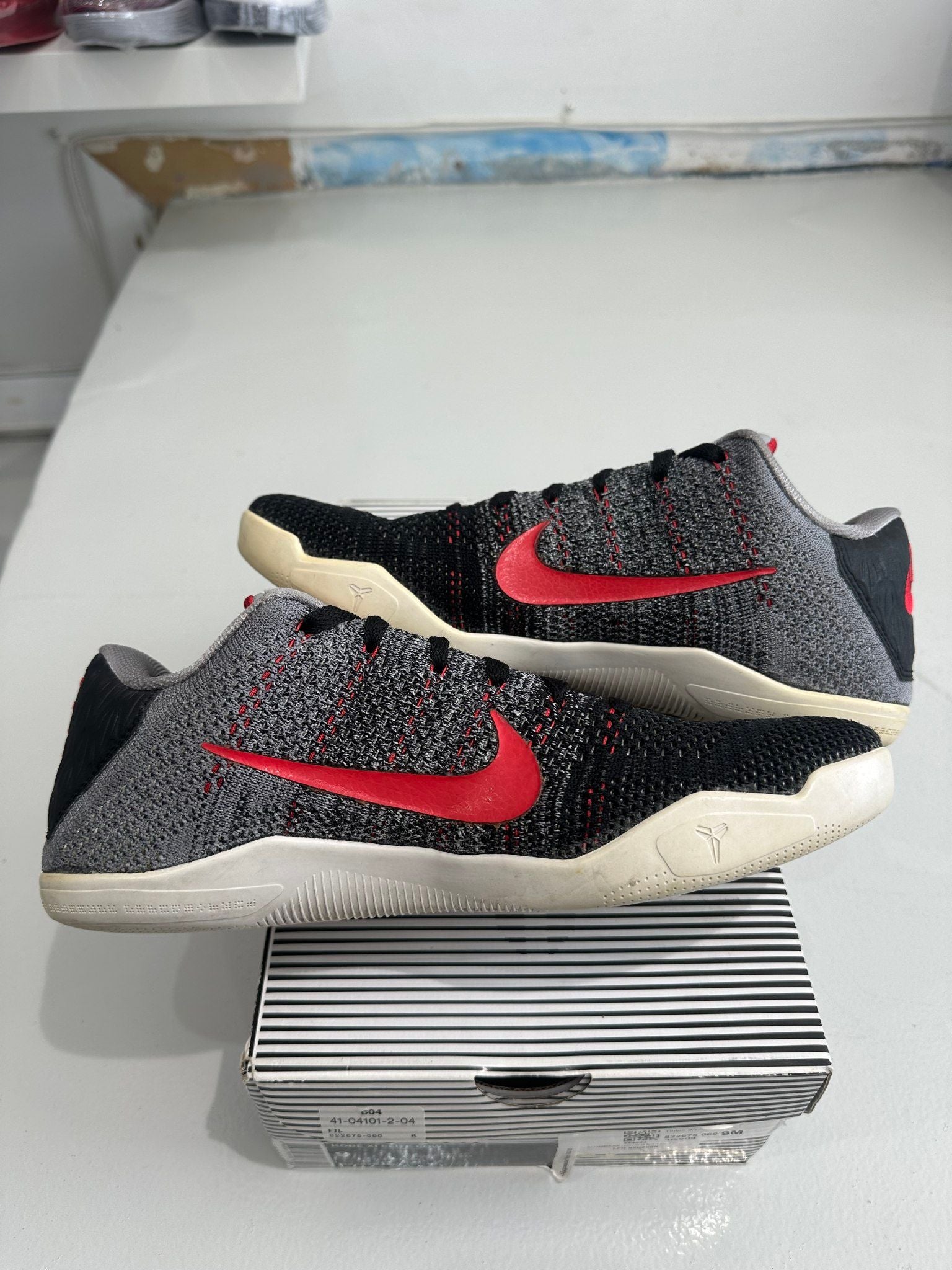 Nike Kobe 11 Elite Low Tinker - Pre-Owned Size 9