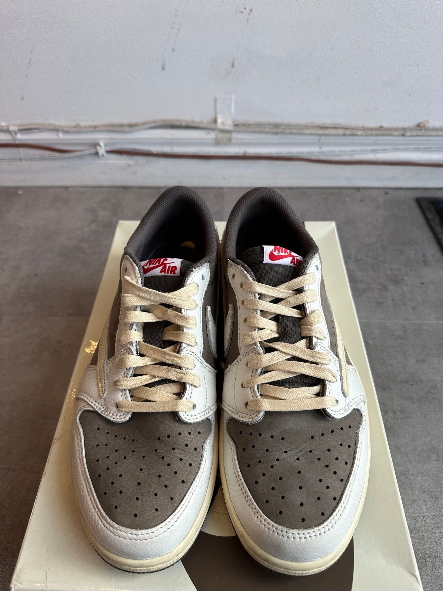 Jordan 1 Retro Low OG SP Travis Scott Reverse Mocha - Pre-Owned Size 8.5