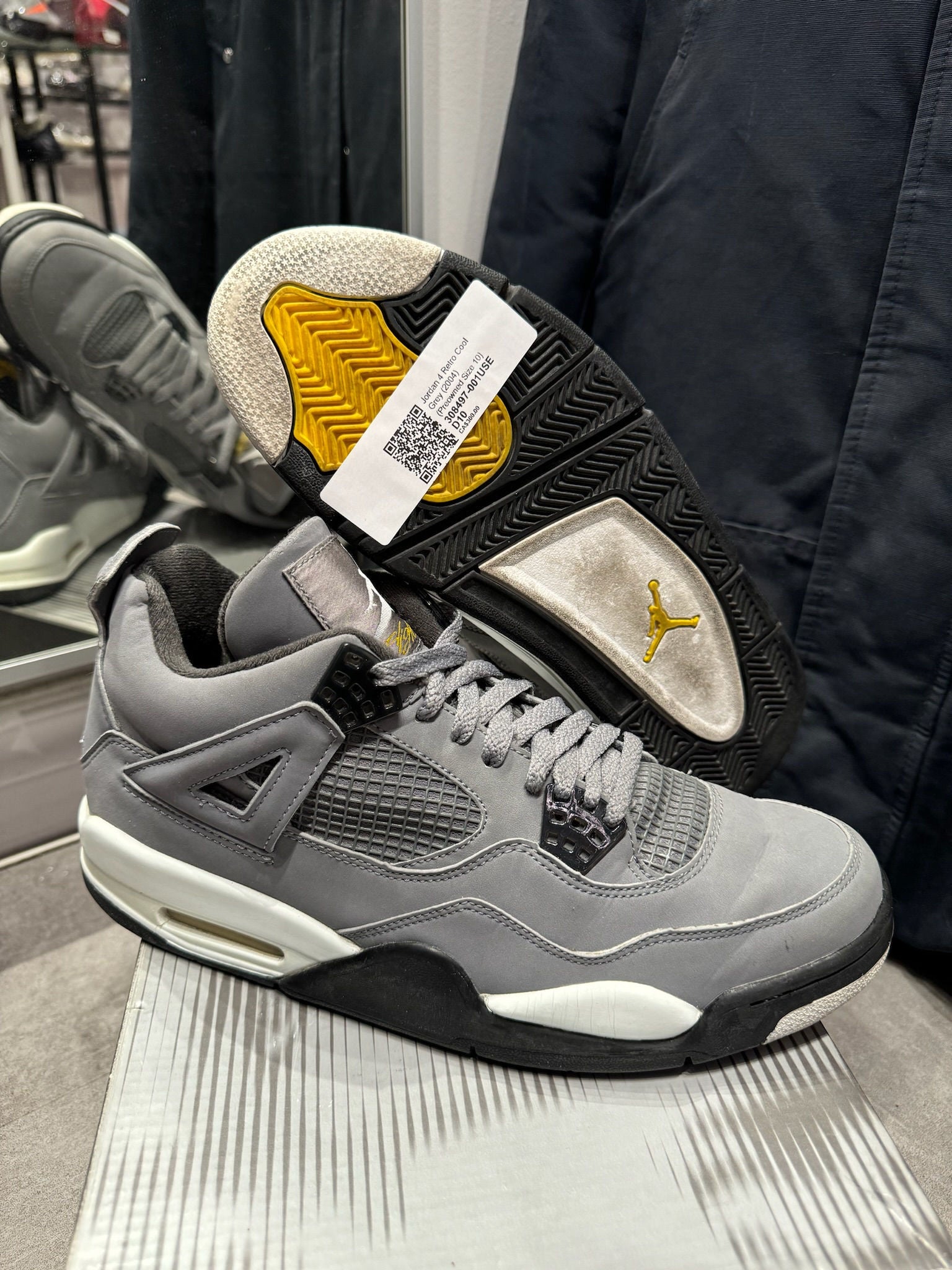 Jordan 4 Retro Cool Grey (2004) - Pre-Owned Size 10