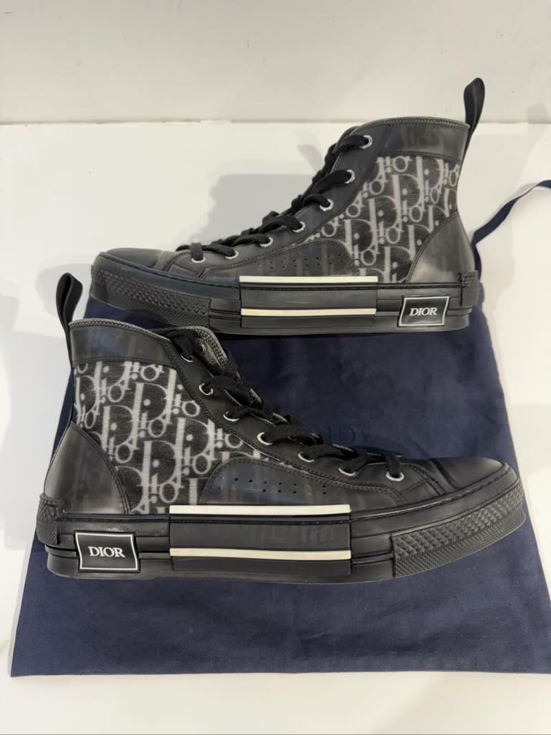 Dior B23 High Top Canvas Oblique Black - Lightly Pre-Owned Size 9