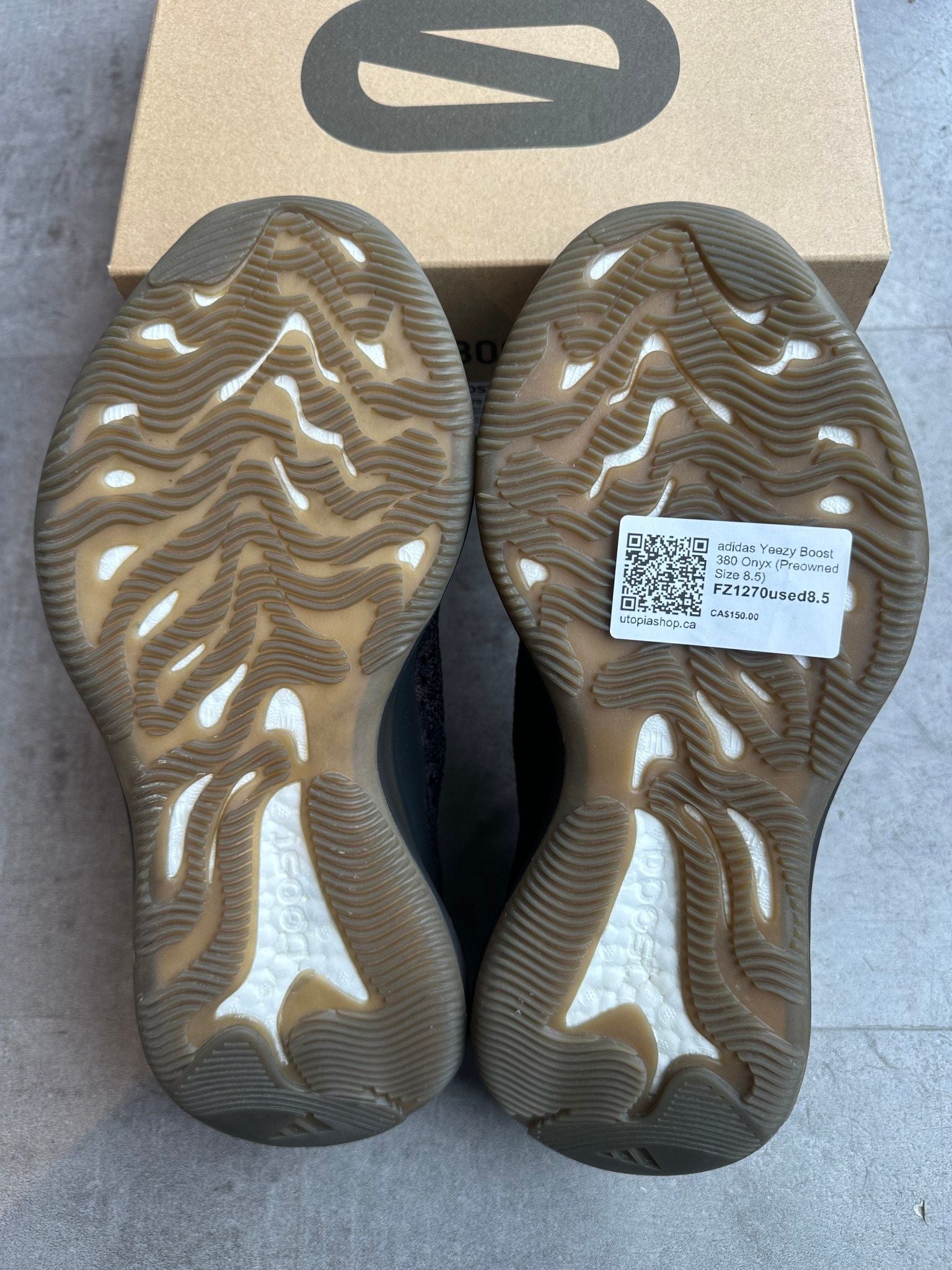 adidas Yeezy Boost 380 Onyx - Pre-Owned Size 8.5