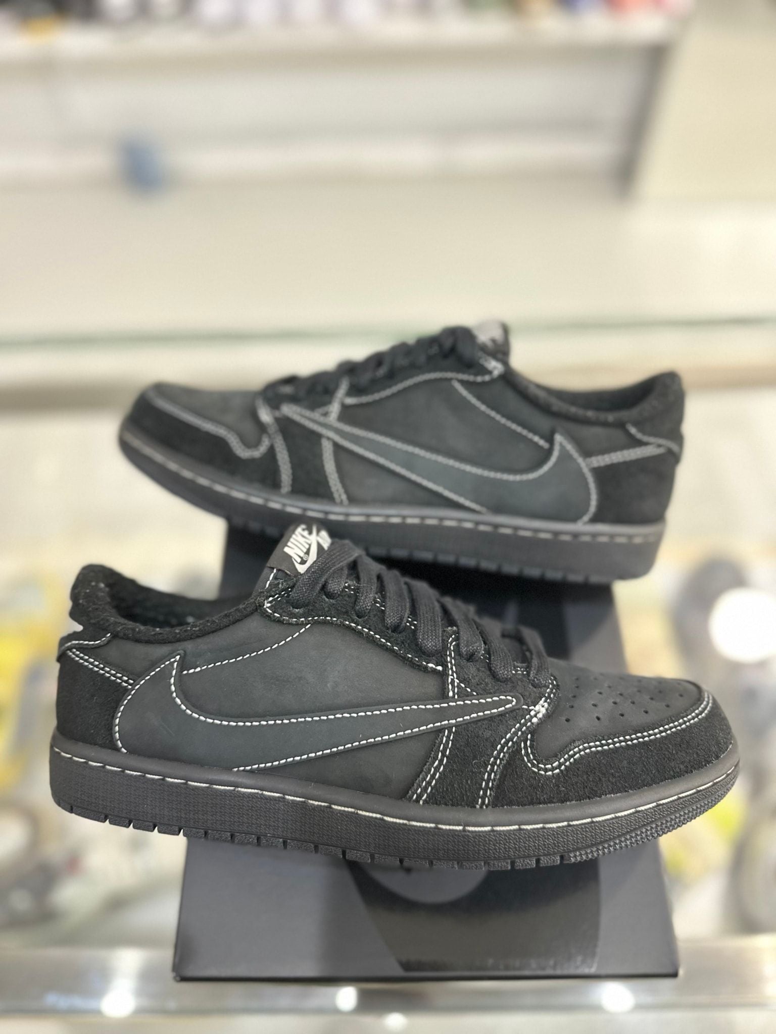 Jordan 1 Retro Low OG SP Travis Scott Black Phantom - Pre-Owned Size 8
