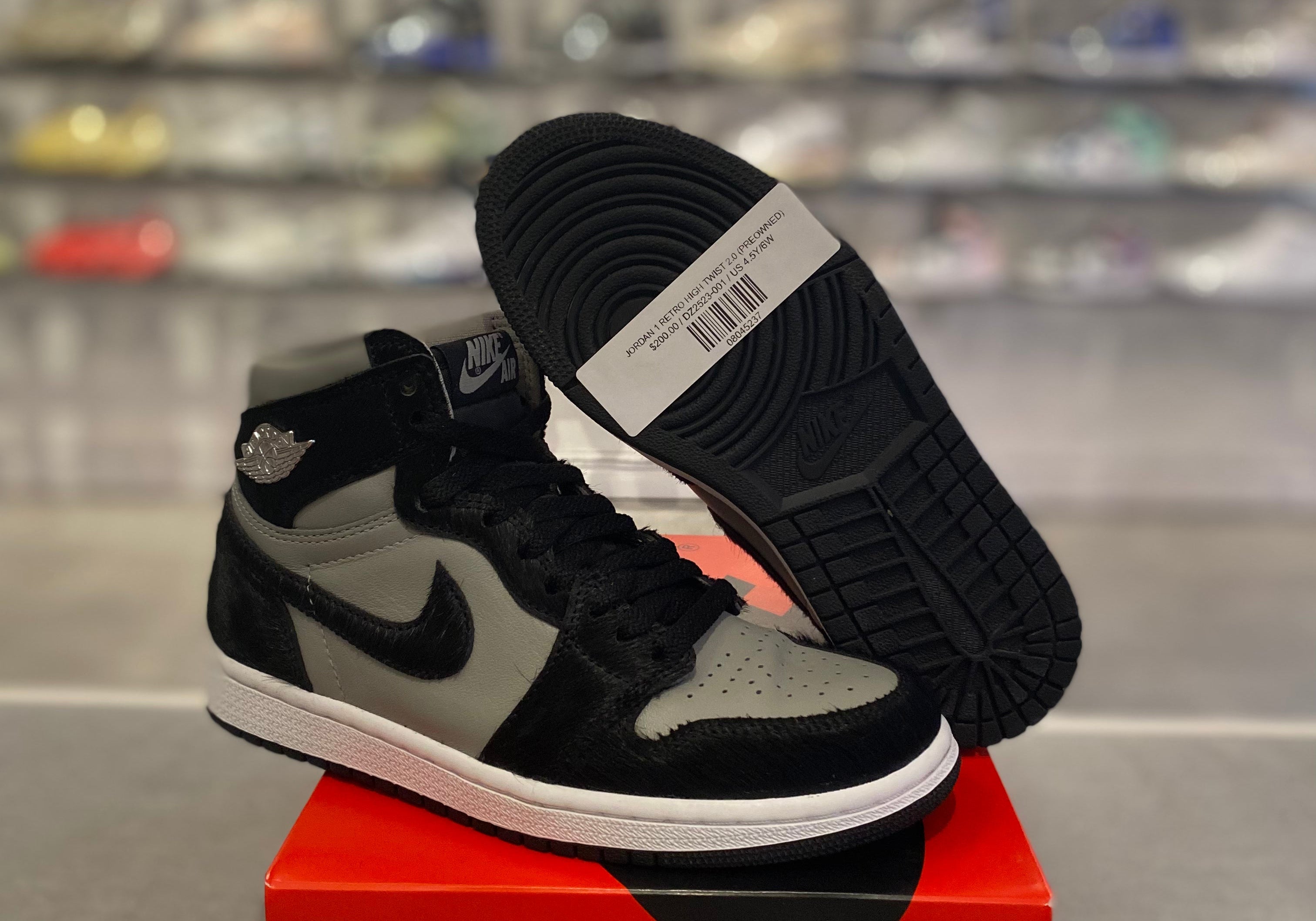 Jordan 1 Retro High Twist 2.0 (Preowned Size 6W)