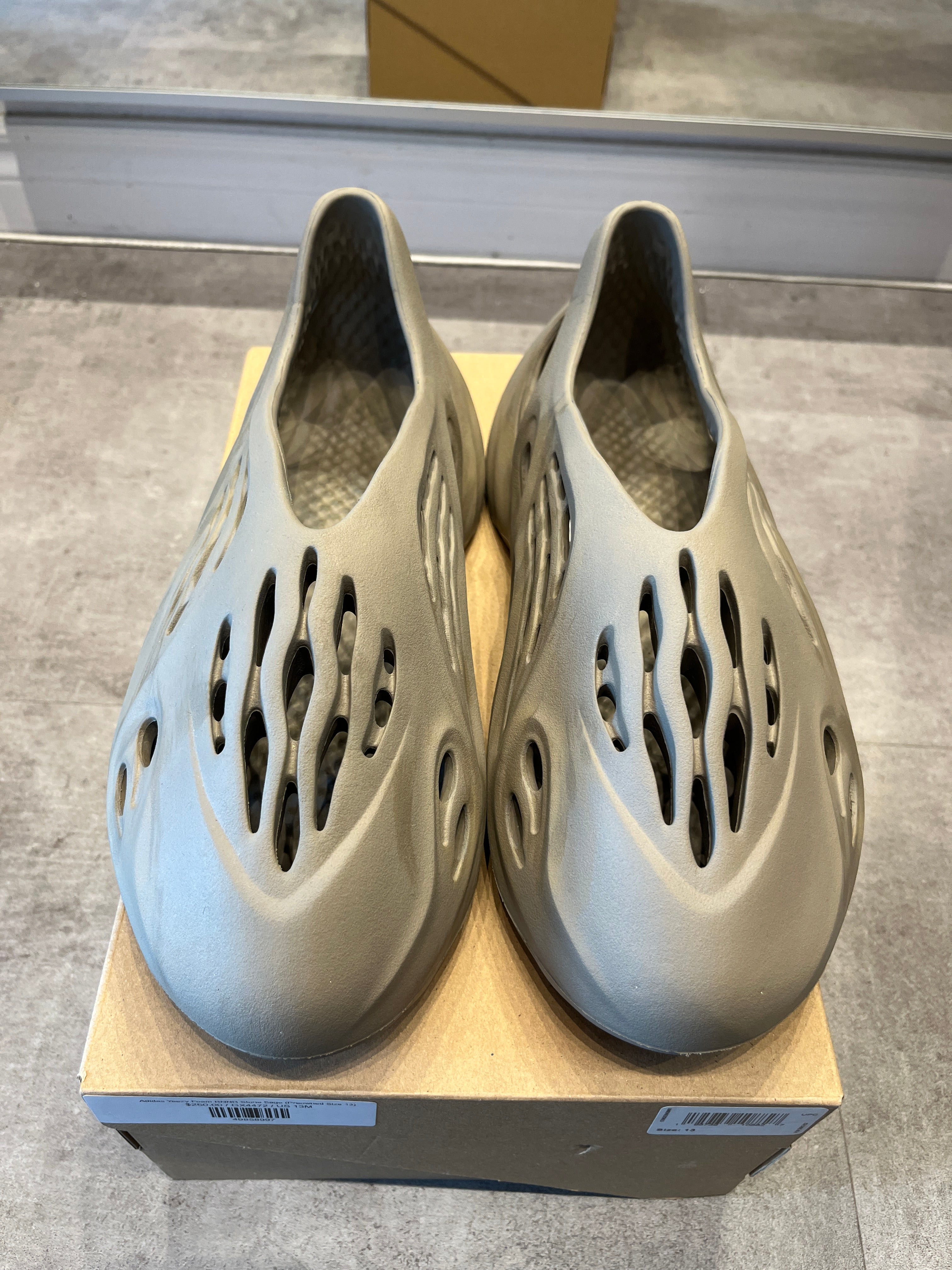 Adidas Yeezy Foam RNNR Stone Sage - Pre-Owned Size 13