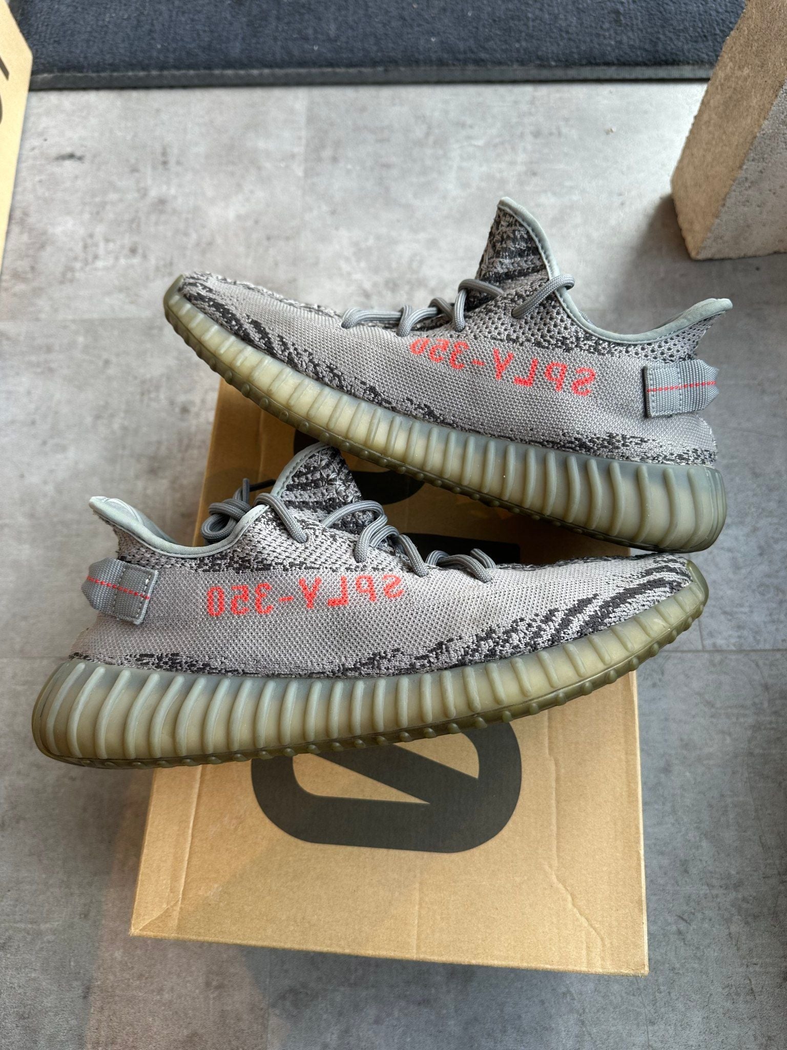 adidas Yeezy Boost 350 V2 Beluga 2.0 - Pre-Owned Size 11.5