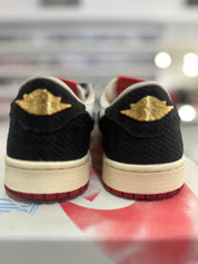 Jordan 1 Retro Low OG SP Trophy Room Away - Pre-Owned Size 8.5