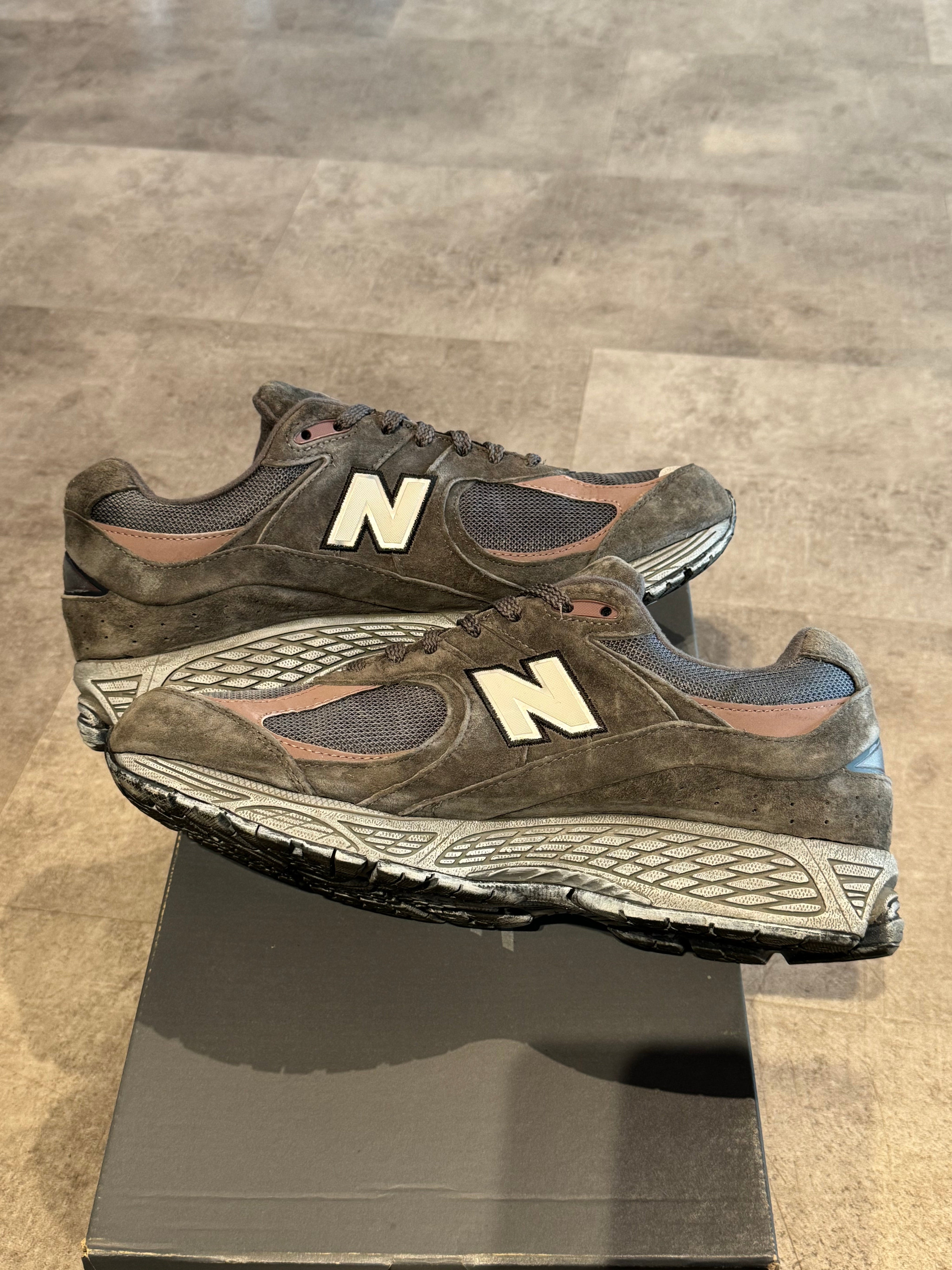 New Balance 2002R Gore-Tex Magnet Mood Indigo - Pre-Owned Size 11