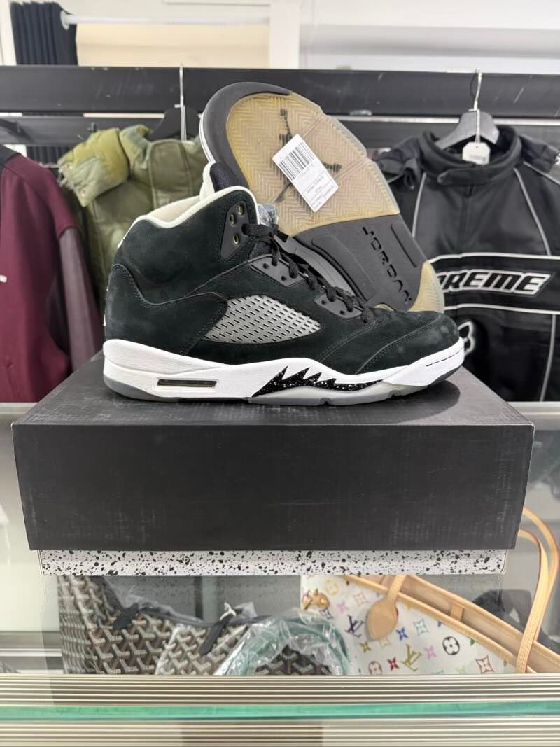 Jordan 5 Retro Oreo - Pre Owned Size 10