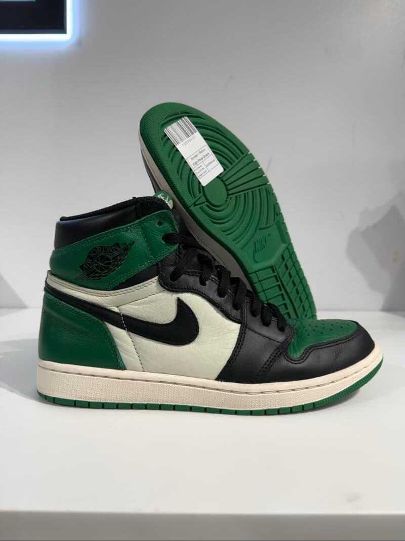 Jordan 1 Retro High Pine Green - Pre-Owned Size 9.5 (No original box)