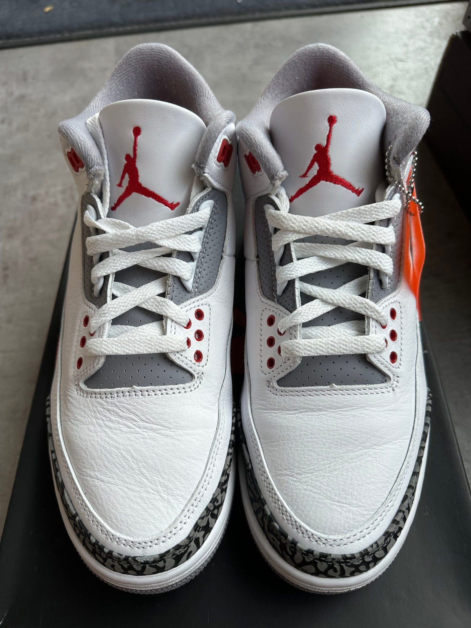 Jordan 3 Retro Fire Red (2022) - Pre-Owned Size 8
