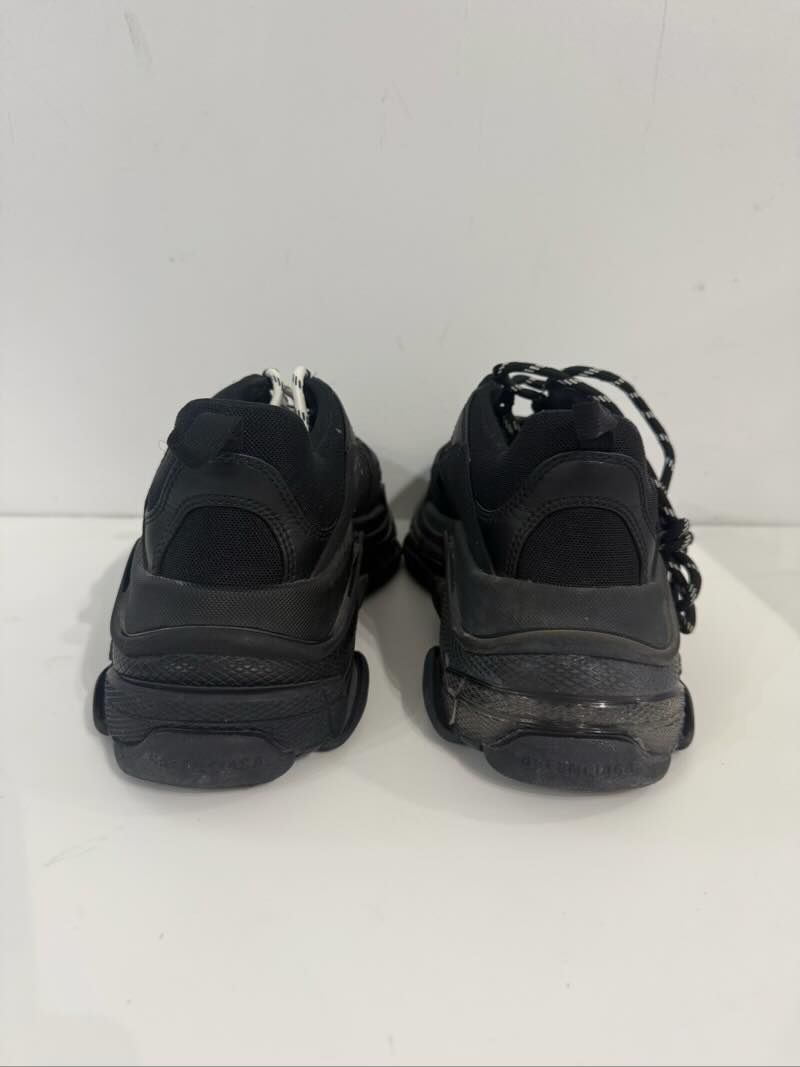 Balenciaga Triple S Sneaker Black - Lightly Pre-Owned Size 9