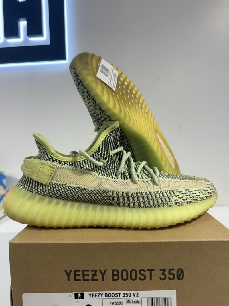 adidas Yeezy Boost 350 V2 Yeezreel (Non-Reflective) - Lightly Pre-Owned Size 8