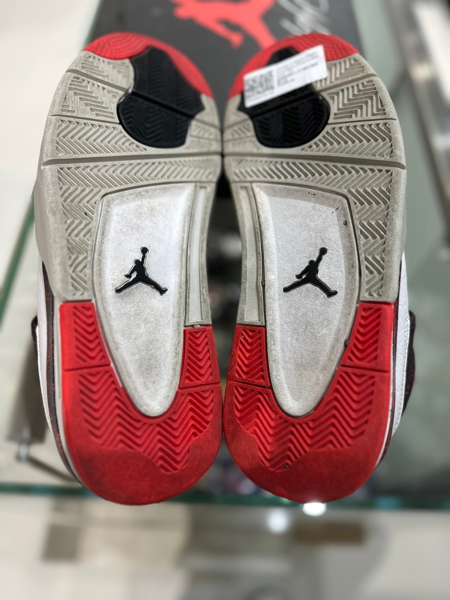 Jordan 4 Retro Flight Nostalgia - Pre-Owned Size 12