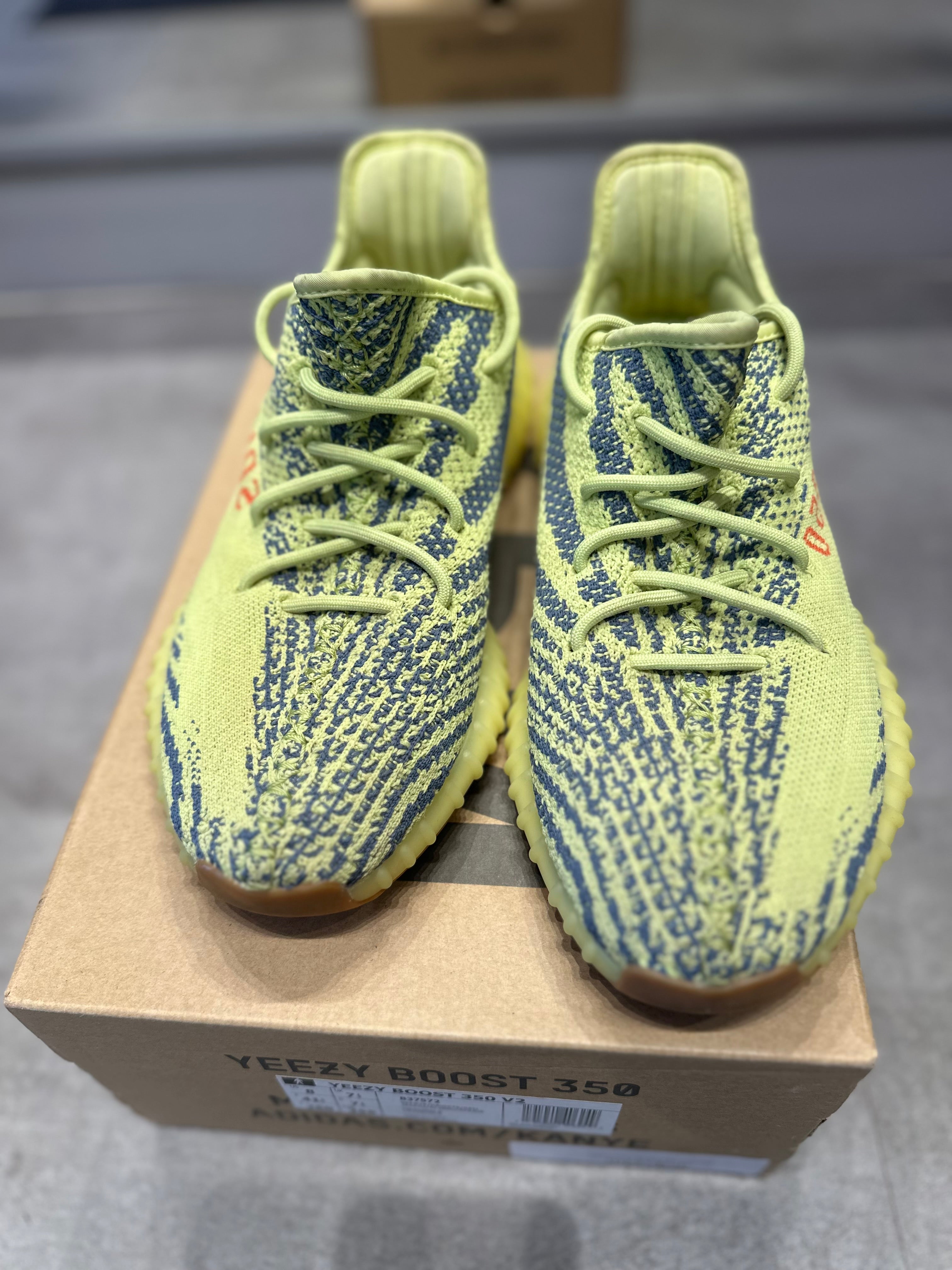 Adidas Yeezy Boost 350 V2 Semi Frozen Yellow - Pre-Owned Size 8