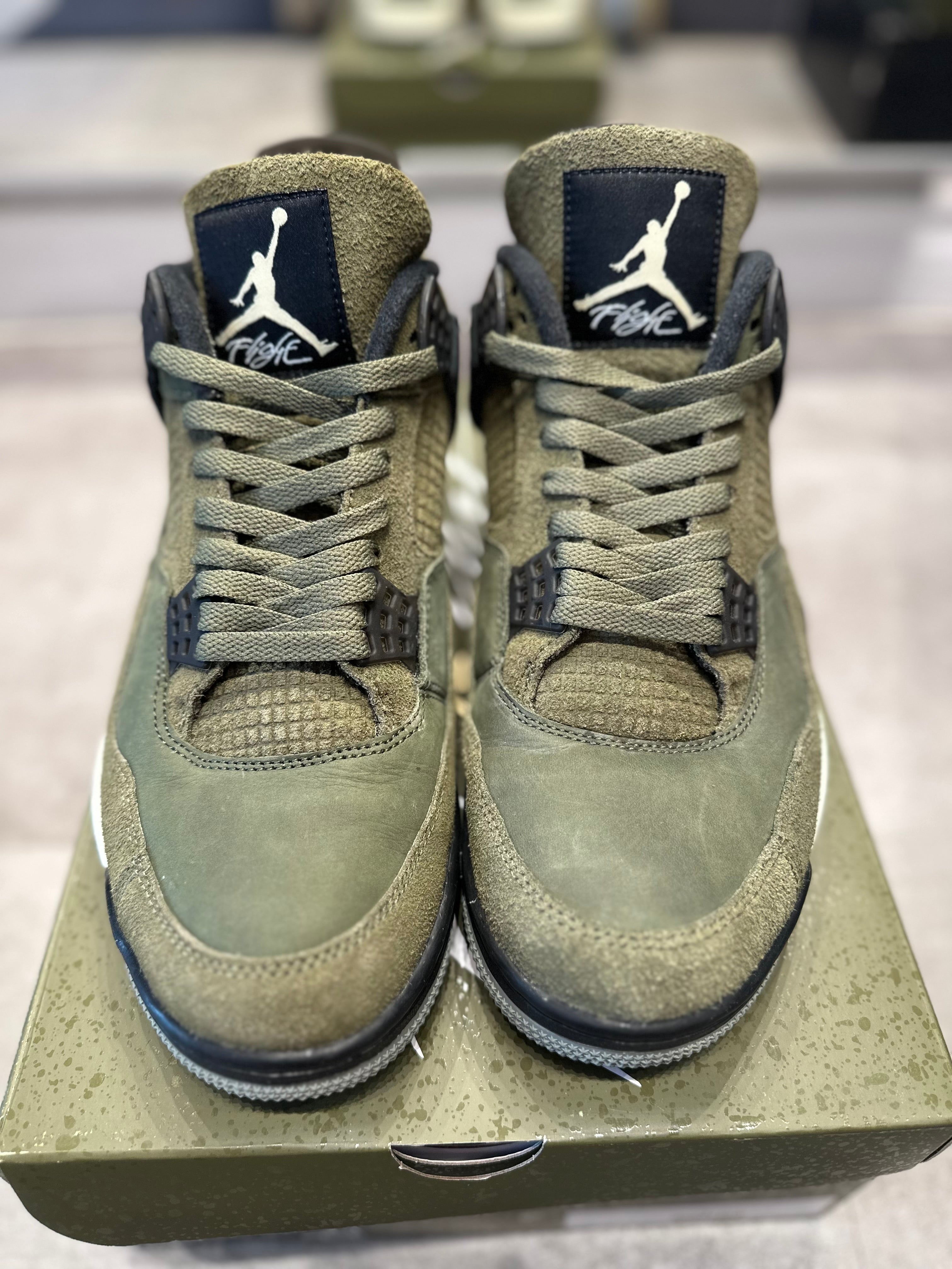 Jordan 4 Retro SE Craft Medium Olive - Pre-Owned Size 11