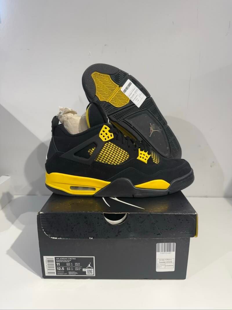 Jordan 4 Retro Thunder (2023) - Pre-Owned Size 11