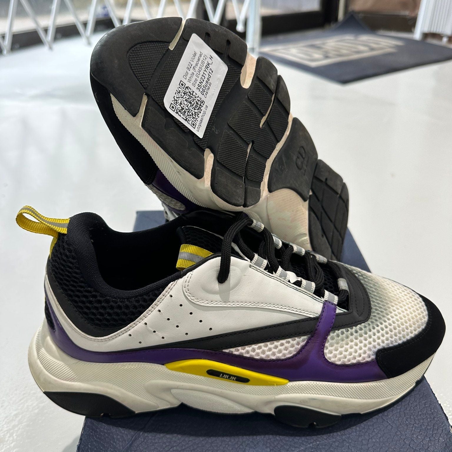 Dior B22 Violet White, pre-owned, US Men's 12 – photo 2 of 2