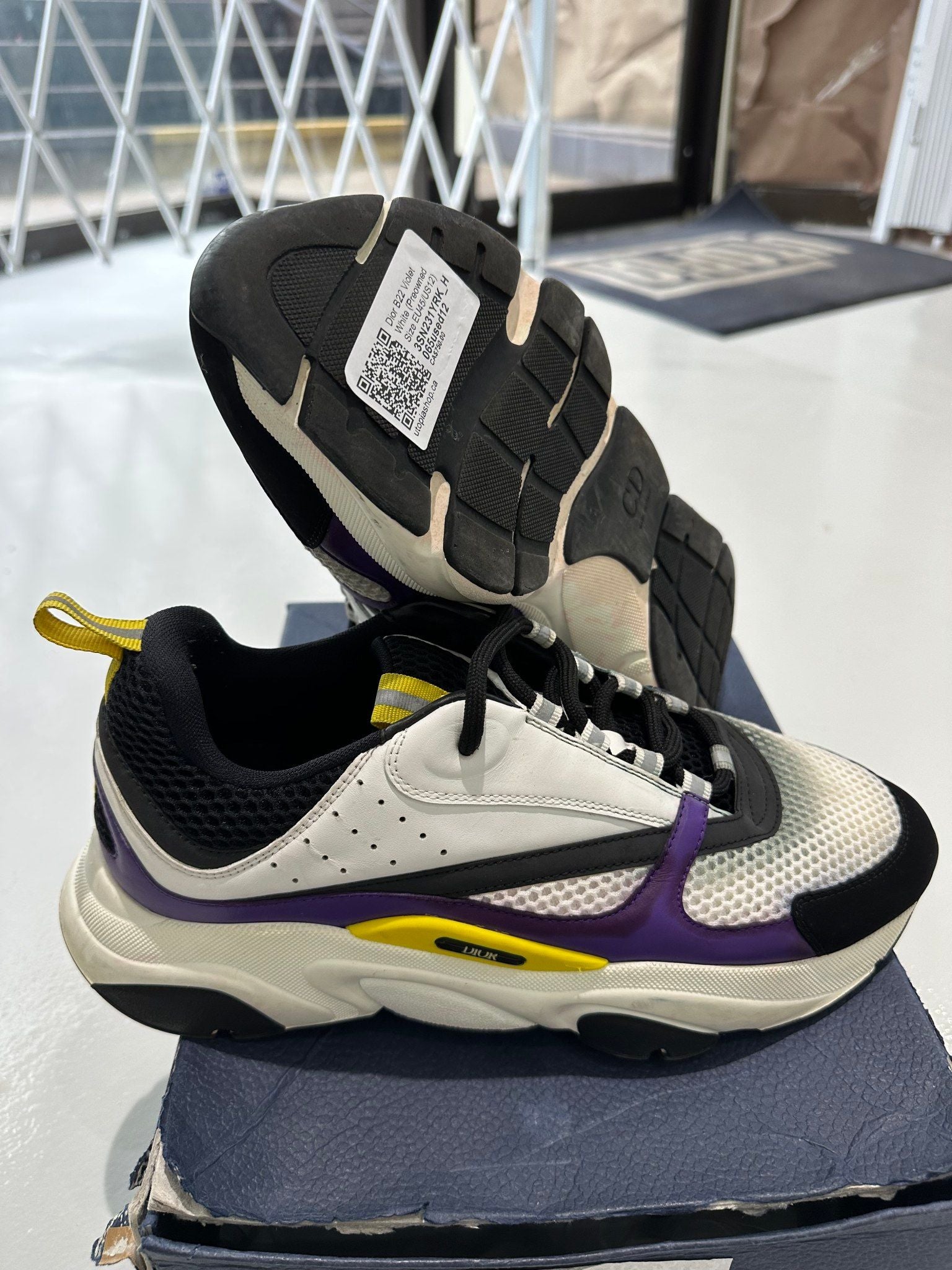 Dior B22 Violet White, pre-owned, US Men's 12 – photo 2 of 2