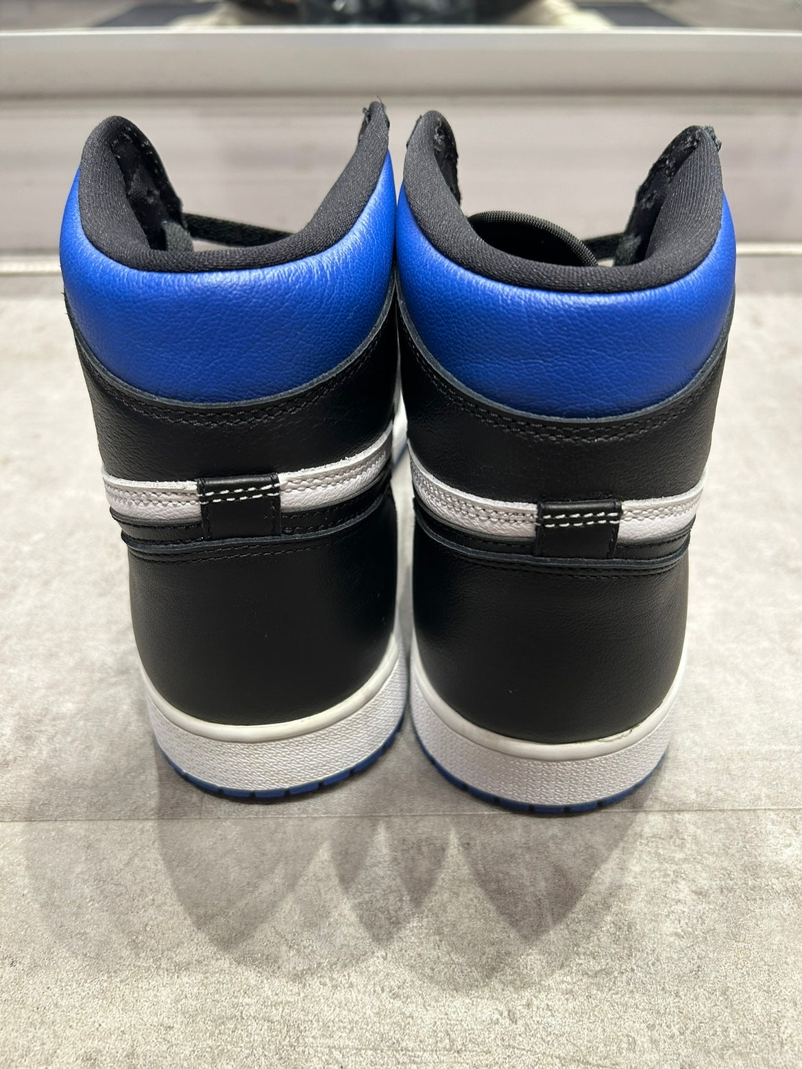 Jordan 1 Retro High Royal Toe (Preowned Size 10.5)