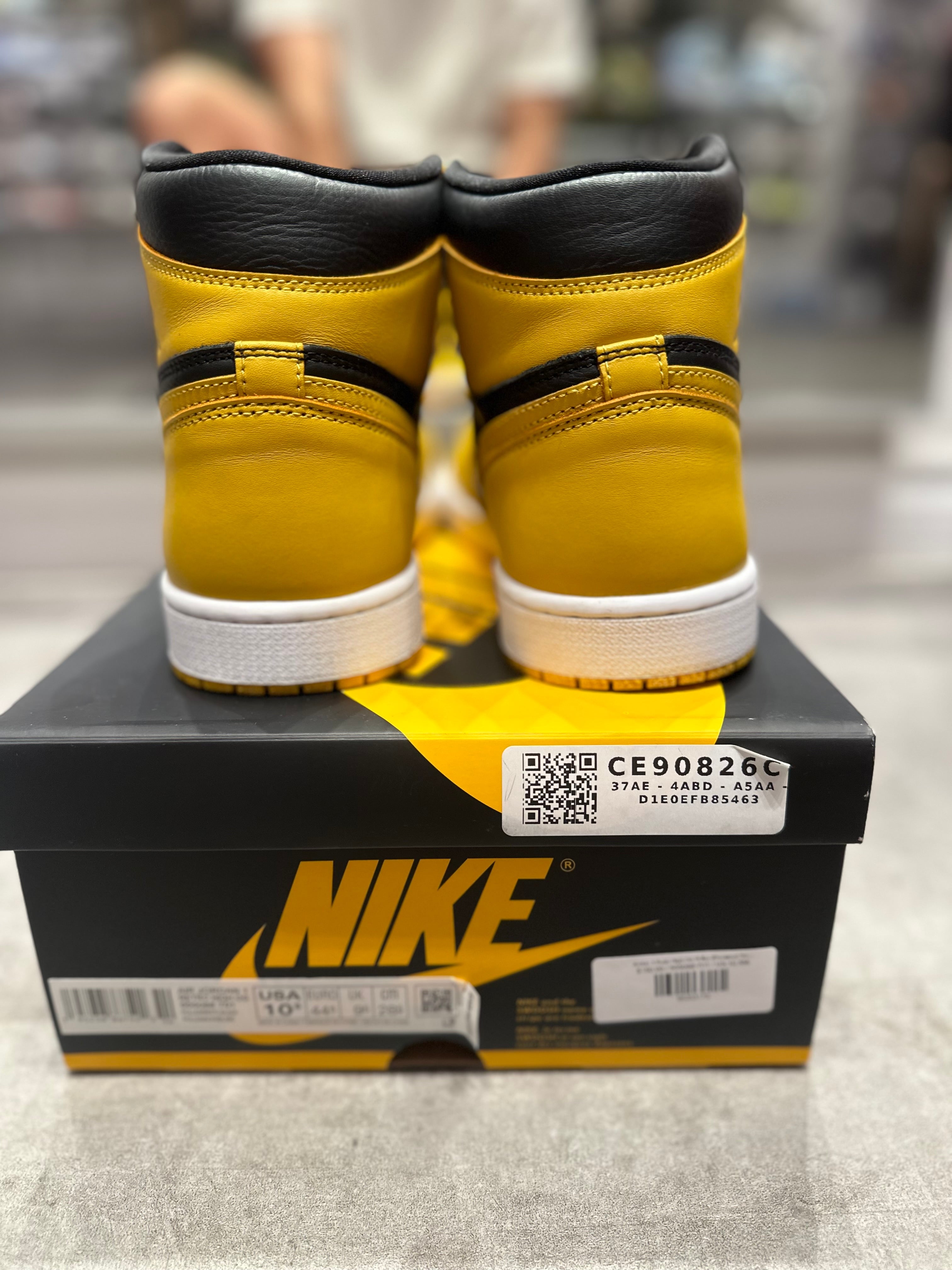 Jordan 1 Retro High OG Pollen (Preowned Size 10.5 8/10)