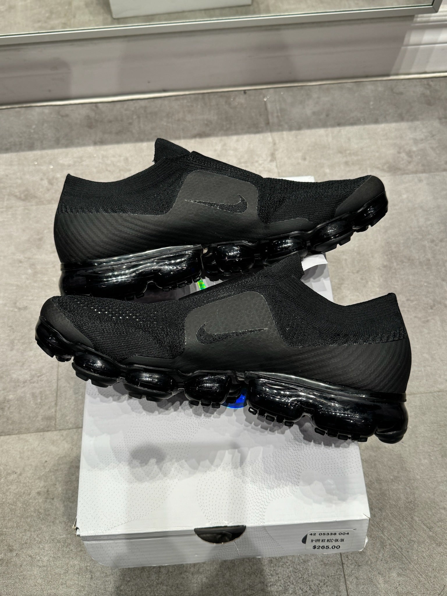 Nike Air Vapormax Moc Triple Black (Preowned)