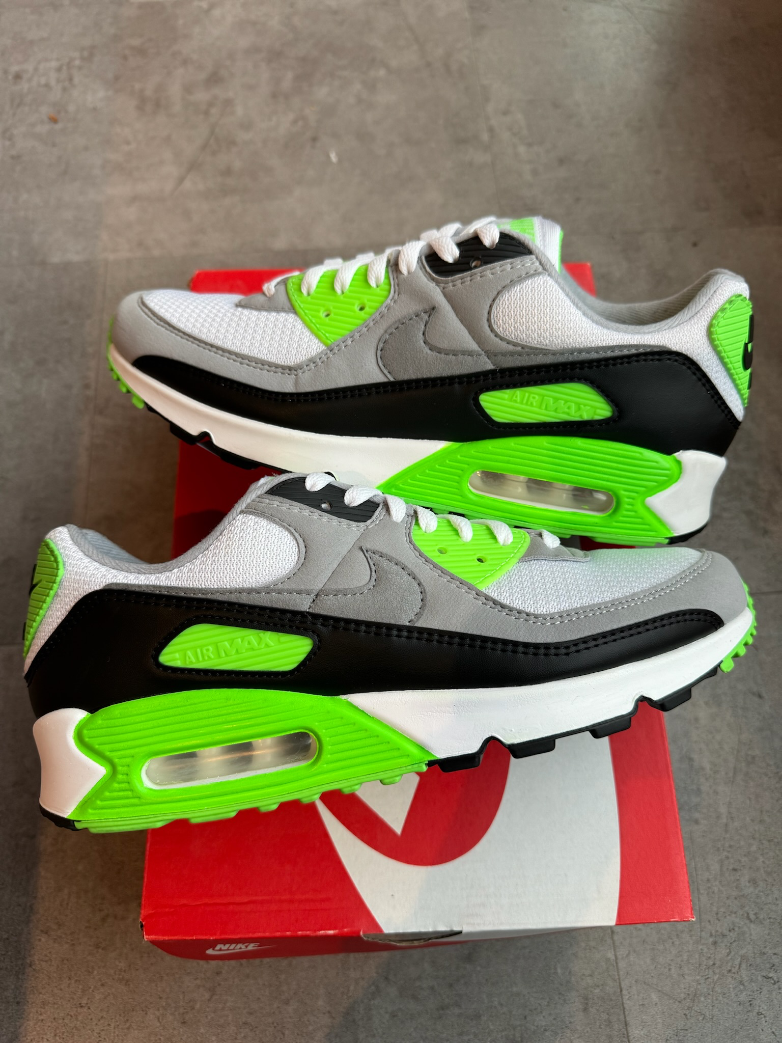 Nike Air Max 90 Recraft Lime (Preowned Size 9.5)