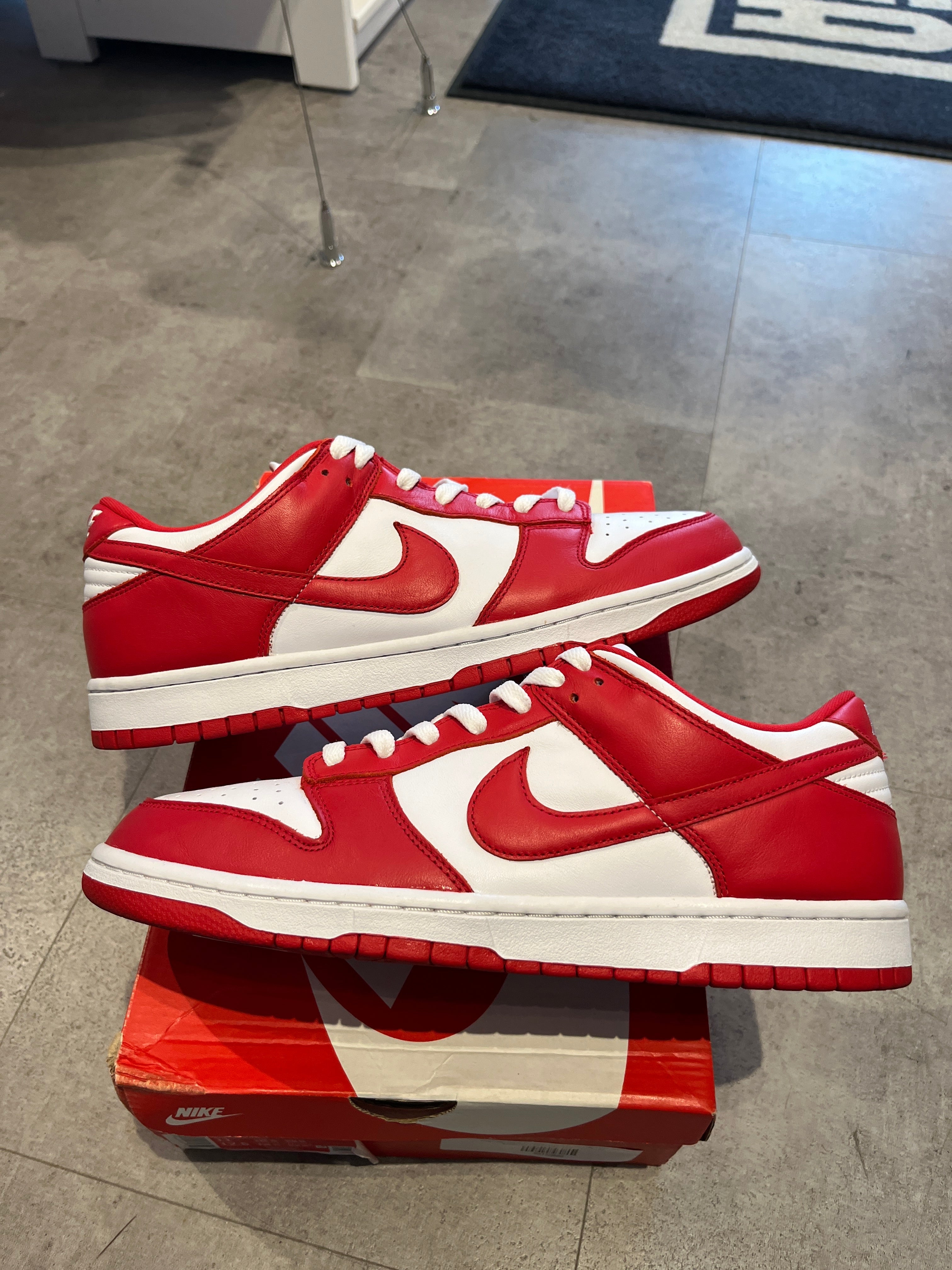 Nike Dunk Low SP St. Johns University Red (Preowned Size 11)