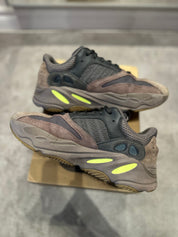 Adidas Yeezy Boost 700 V1 Mauve (Preowned Size 8.5)