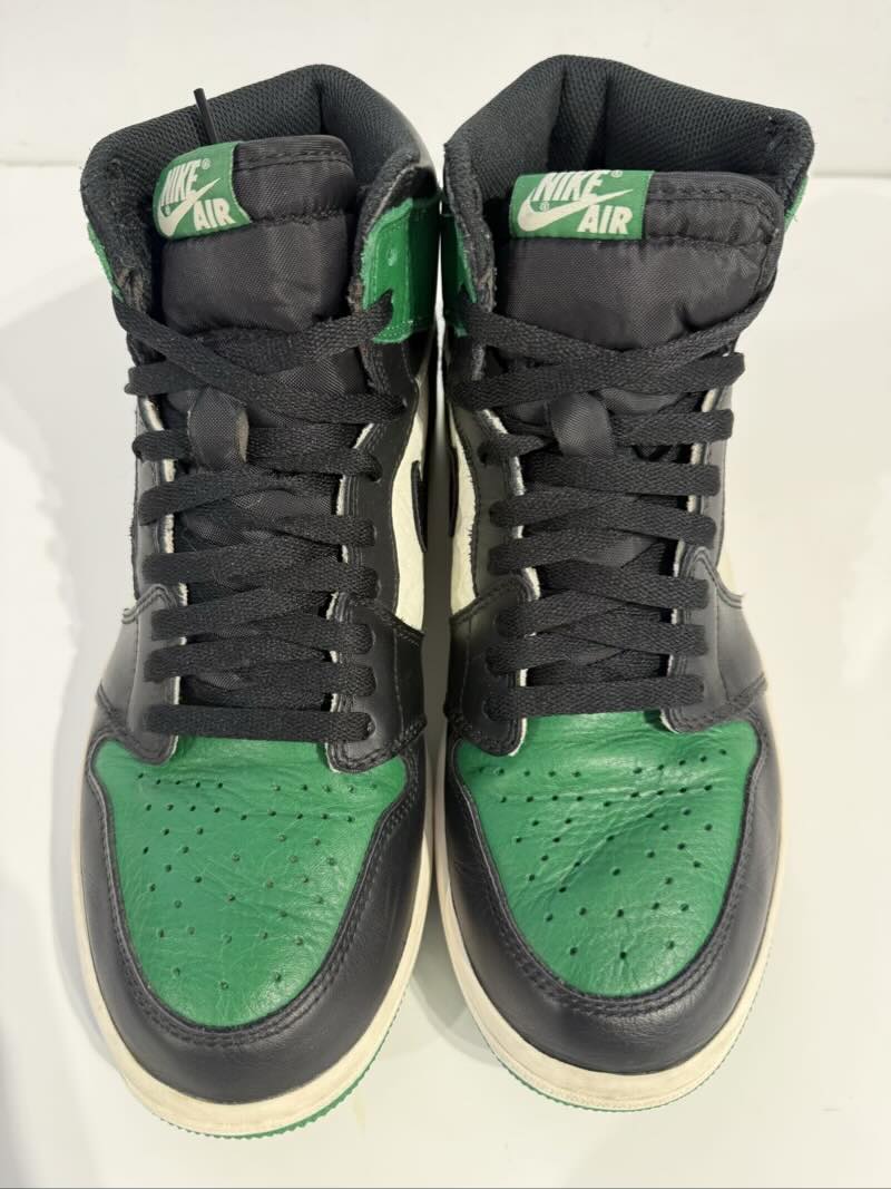 Jordan 1 Retro High Pine Green - Pre-Owned Size 9.5 (No original box)