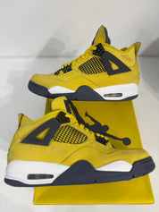 Jordan 4 Retro Lightning (2021) - Pre-Owned Size 9