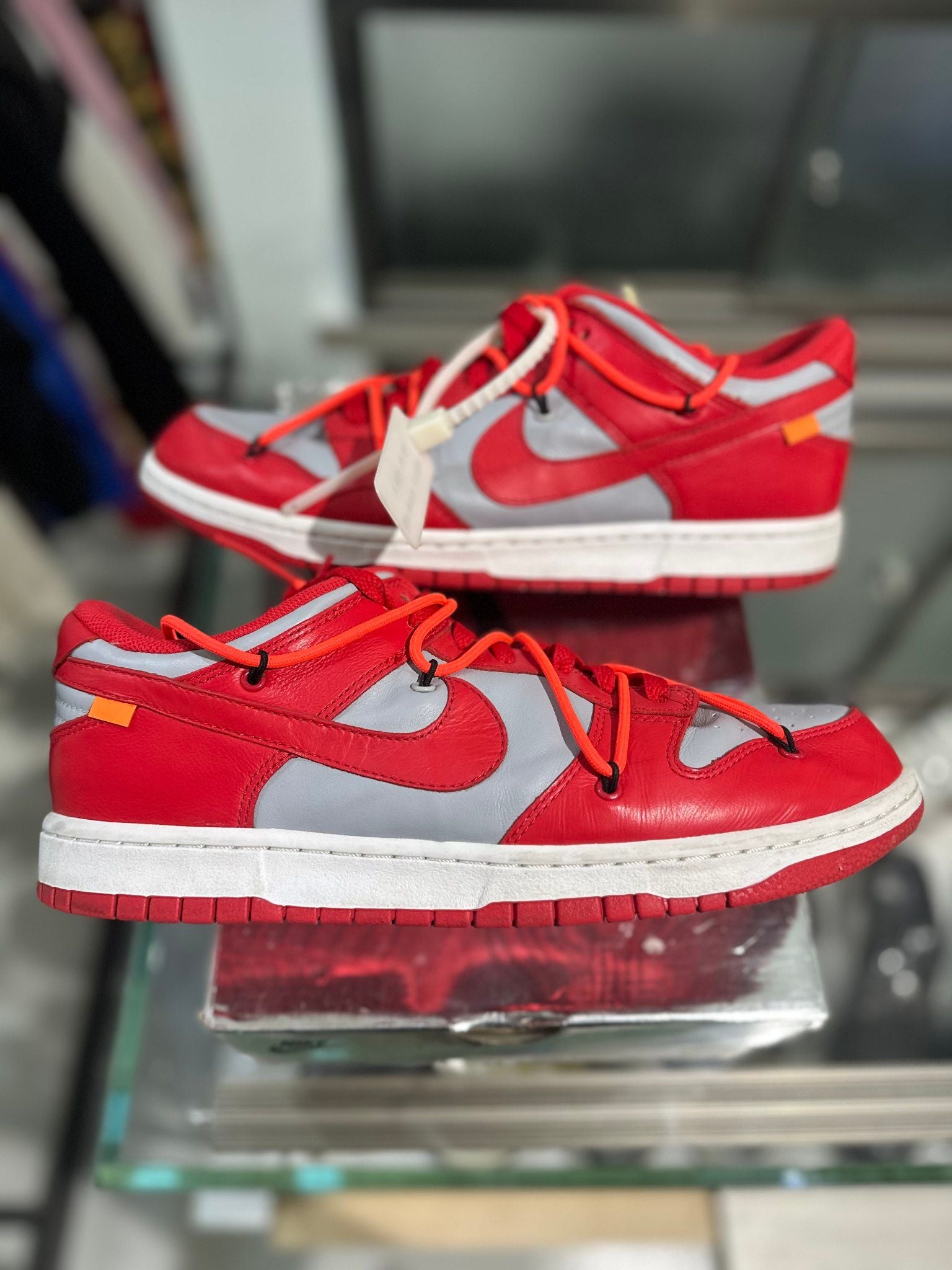 Nike Dunk Low Off-White University Red - Pre-Owned Size 11