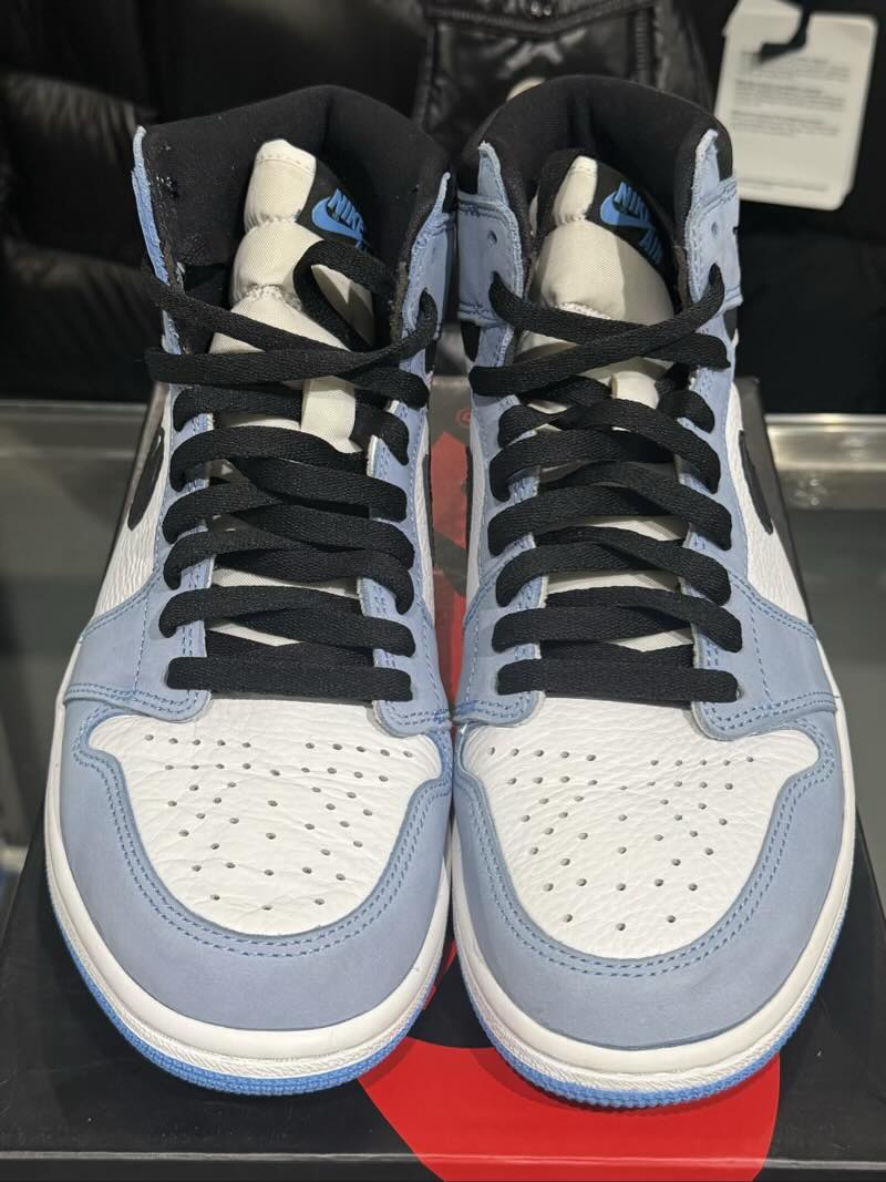 Jordan 1 Retro High University Blue - Lightly Pre-Owned Size 9