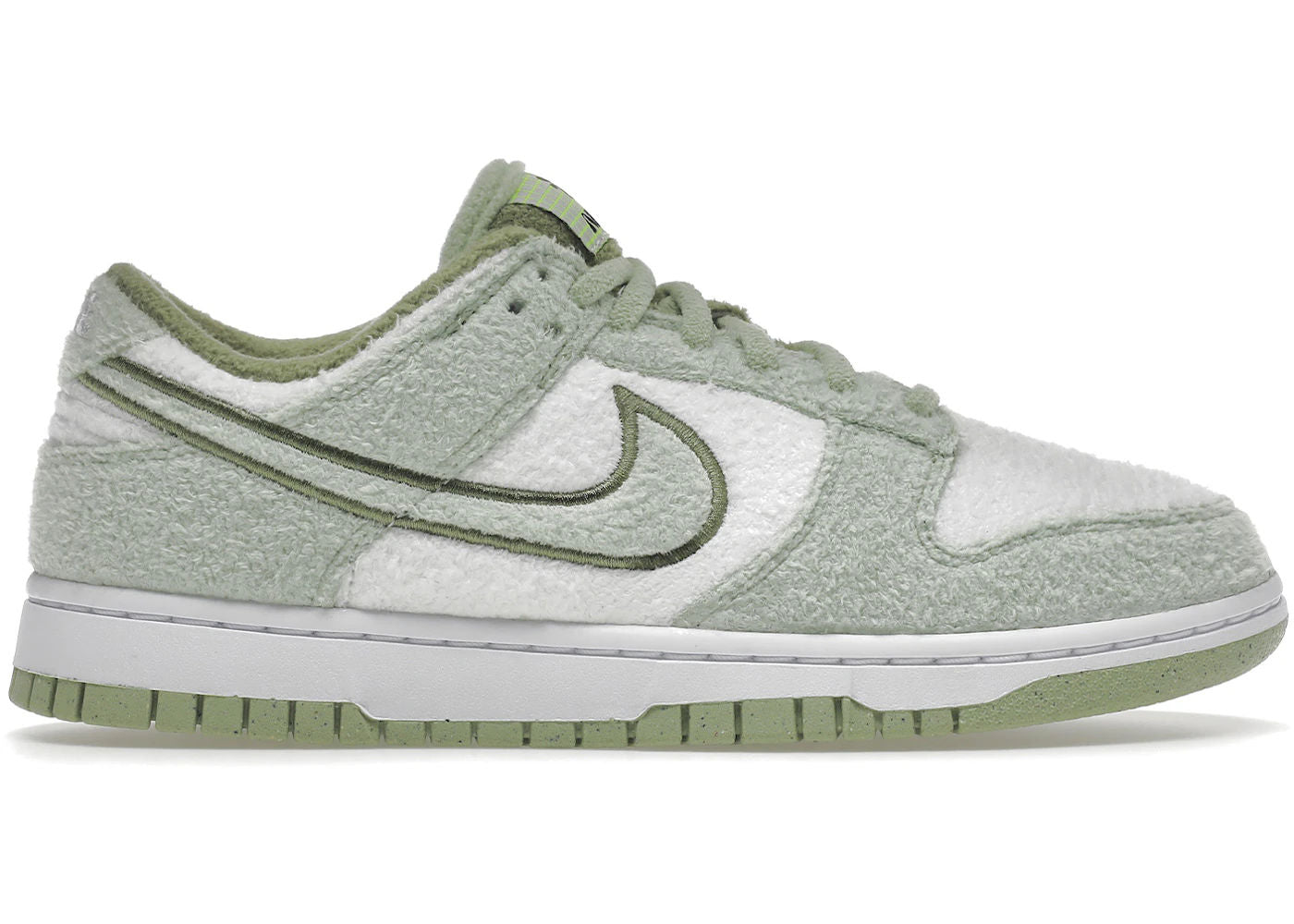 Nike Dunk Low SE Honeydew Fleece (W)
