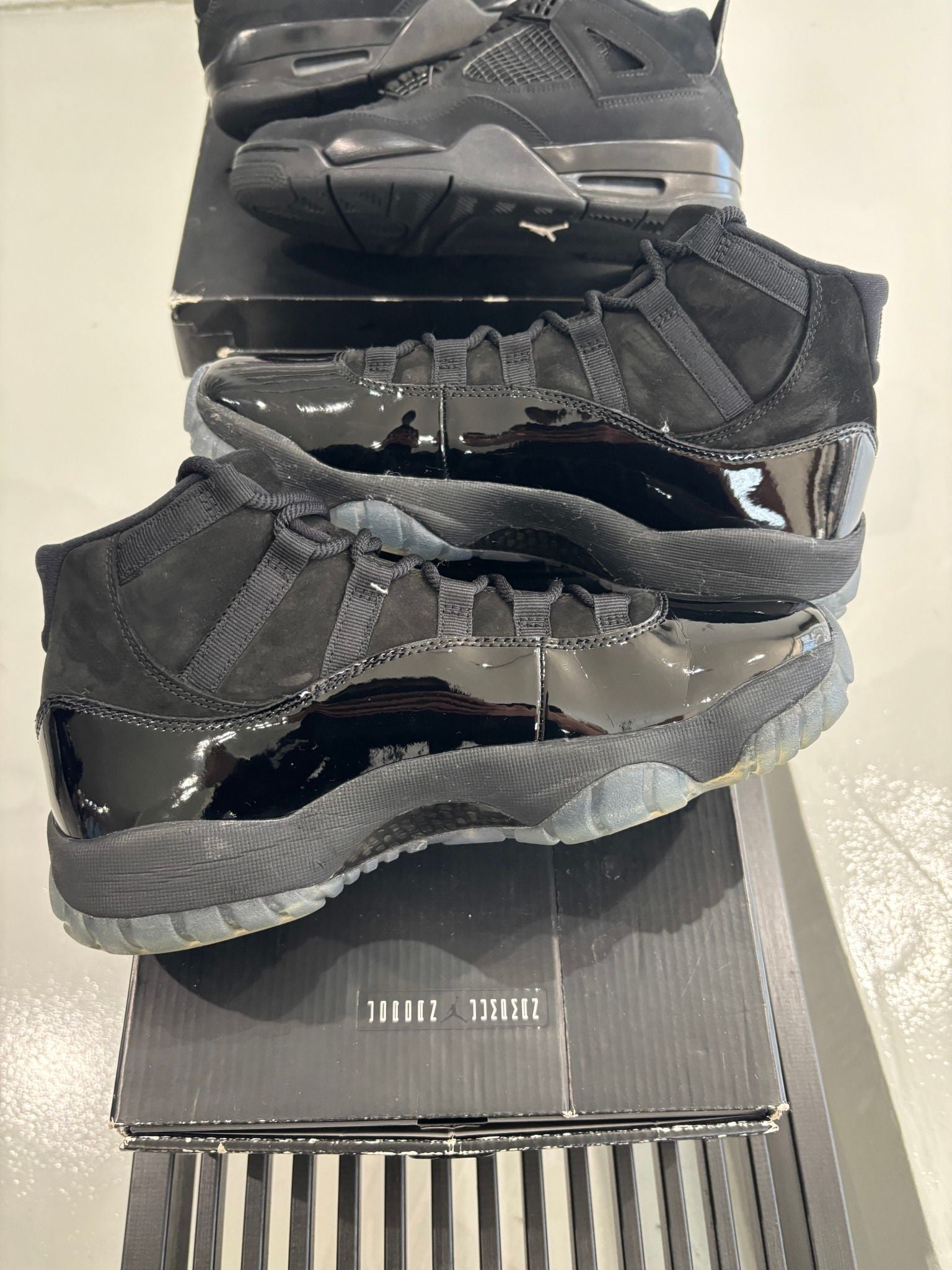 Jordan 11 Retro Cap And Gown (Preowned Size 8.5) - Pre-Owned