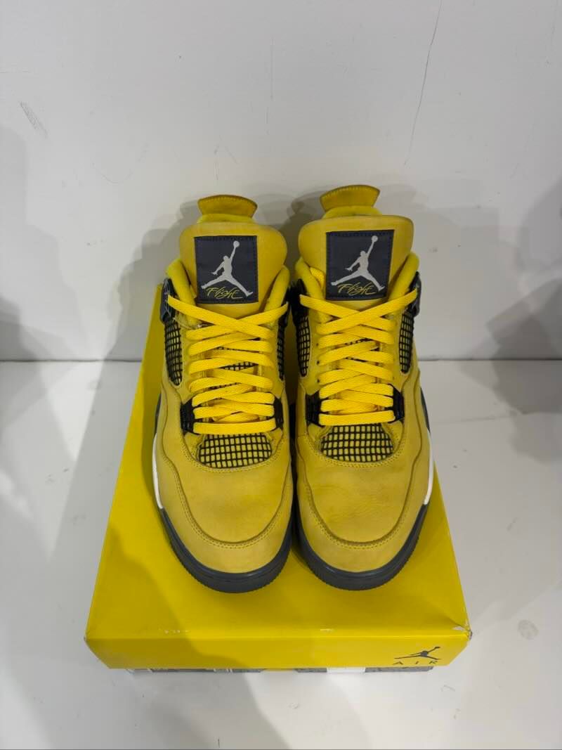 Jordan 4 Retro Lightning (2021) - Pre-Owned Size 11