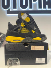 Jordan 4 Retro Thunder (2023) - Pre-Owned Size 11