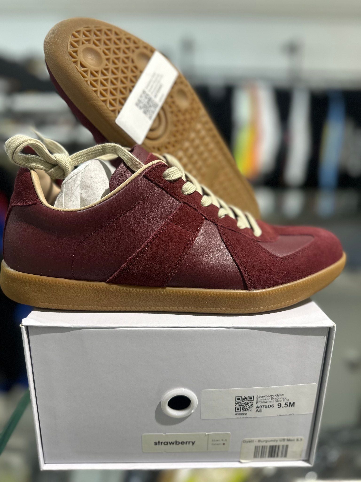 Strawberry Gyatt Sneaker Burgundy - Pre-Owned Size 9.5