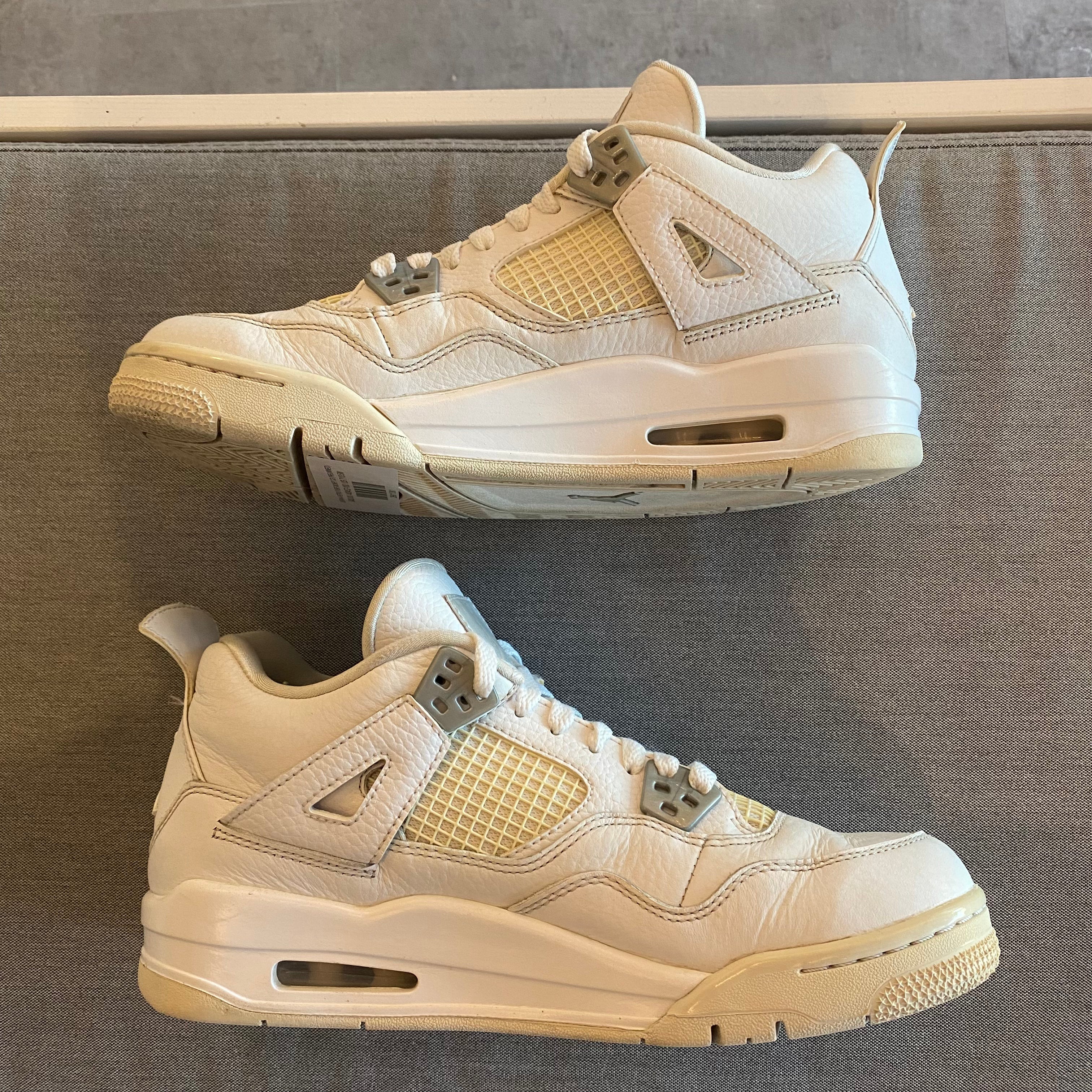 Jordan 4 Retro Pure Money GS - Pre-Owned Size 7Y